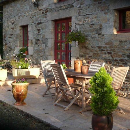 B&B Dinan La Priquetais Trevron Bagian luar foto