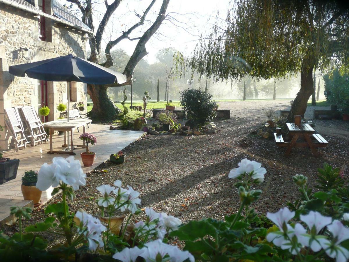 B&B Dinan La Priquetais Trevron Bagian luar foto
