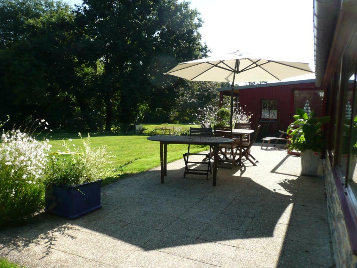 B&B Dinan La Priquetais Trevron Bagian luar foto