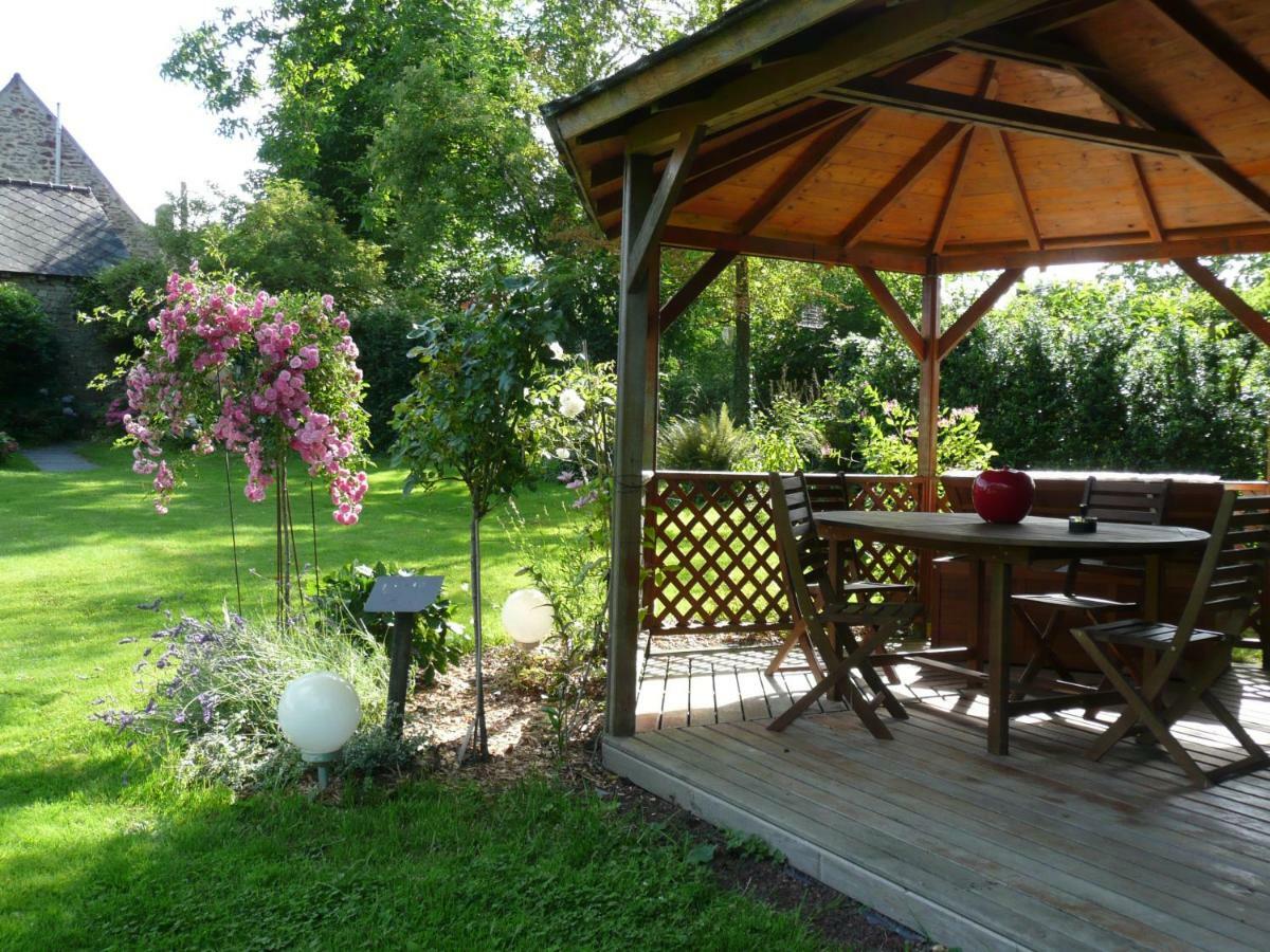 B&B Dinan La Priquetais Trevron Bagian luar foto