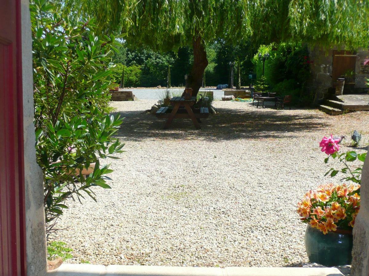 B&B Dinan La Priquetais Trevron Bagian luar foto