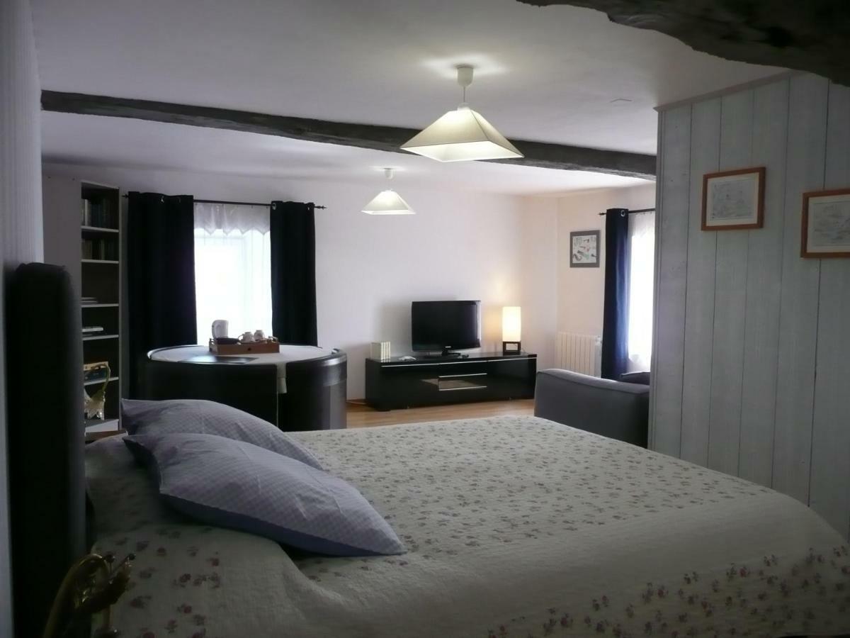 B&B Dinan La Priquetais Trevron Bagian luar foto