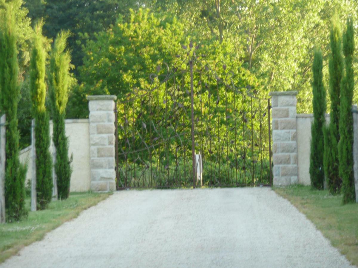 B&B Dinan La Priquetais Trevron Bagian luar foto
