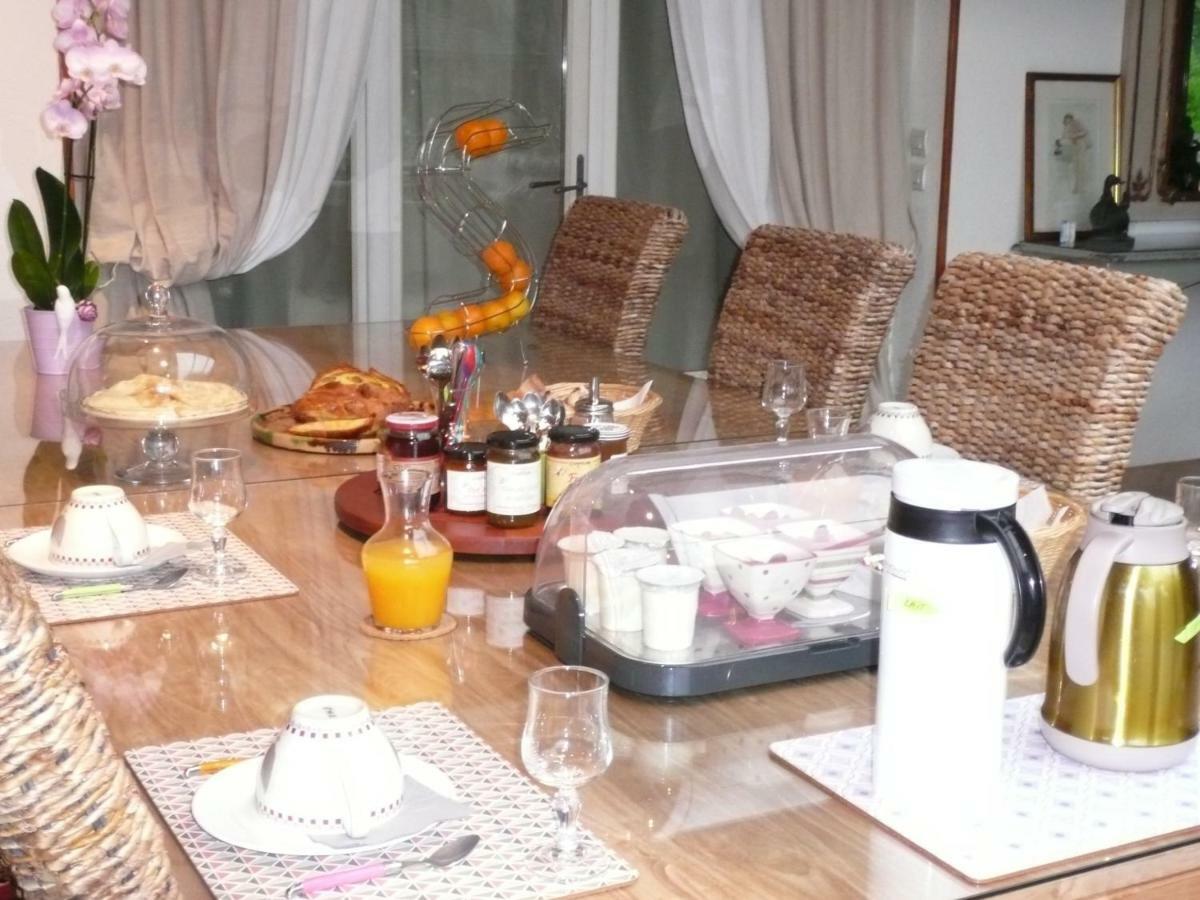 B&B Dinan La Priquetais Trevron Bagian luar foto